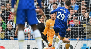 Havertz shoots down flying Magpies