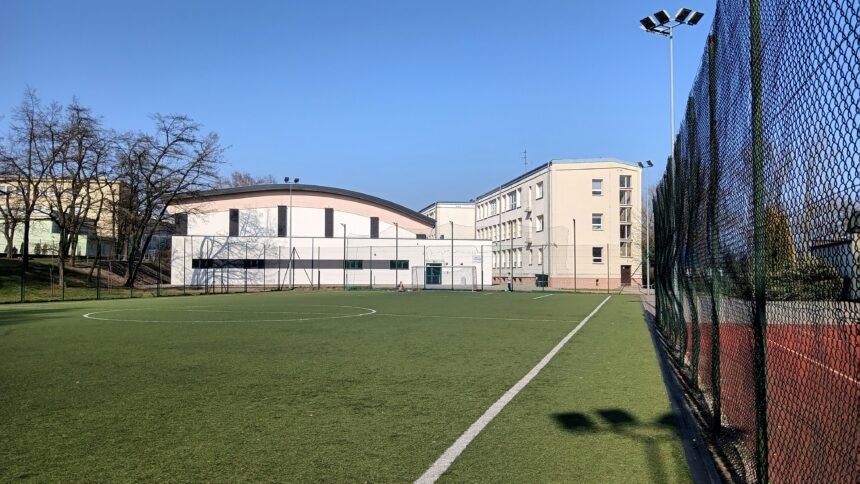 Top 10 Hybrid Football Academies Linked to Universities in 2026