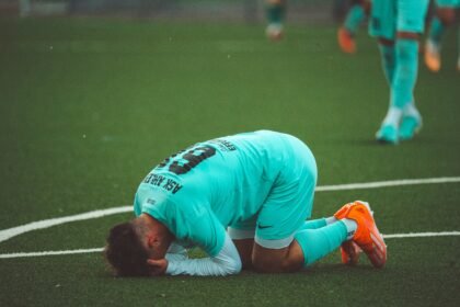 Top 10 Powerful Mistakes That Destroy Football Scholarship Chances in 2026