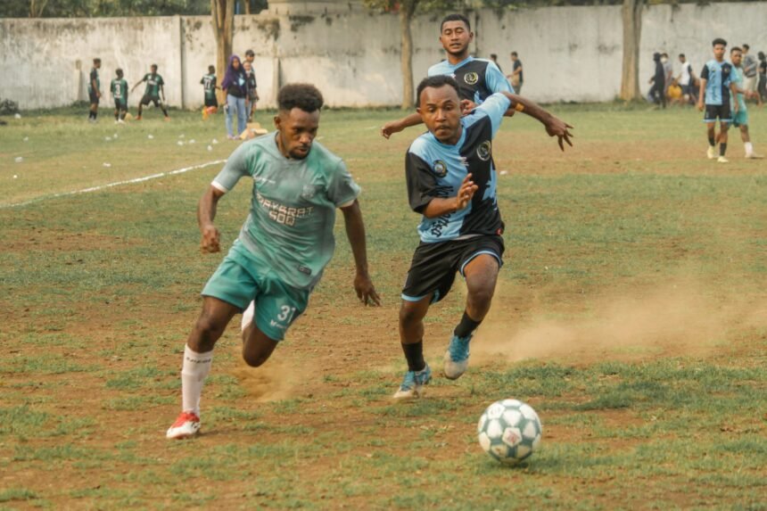 Top 14 Powerful Lessons From Players Who Made It Without Academies in 2026